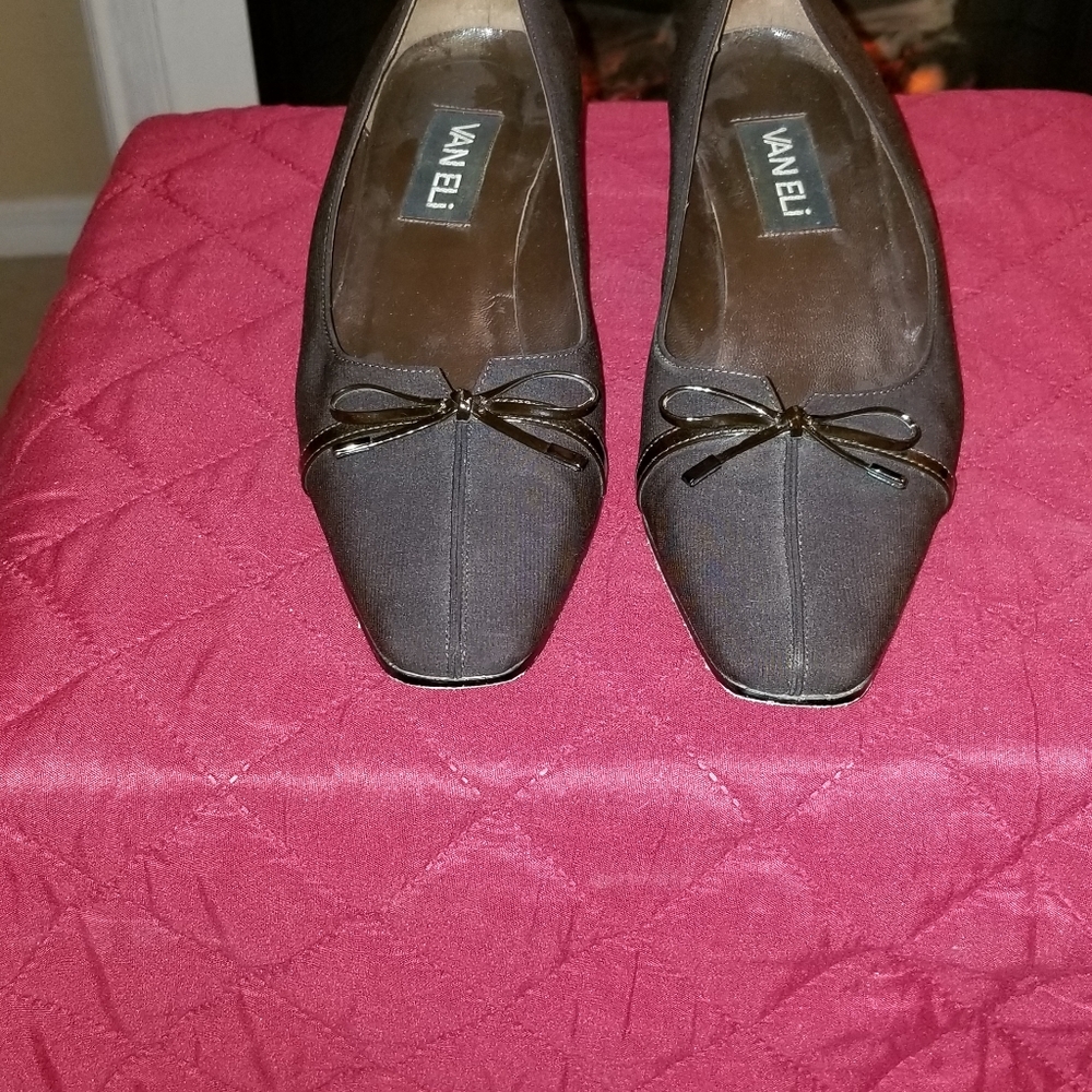 Vaneli Vero Cuoio Heels 2 PAIR BUNDLE